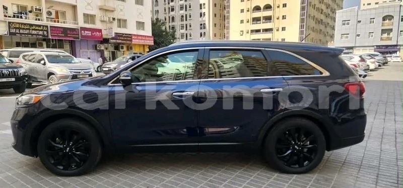 Big with watermark kia sorento grande comore import dubai 4066
