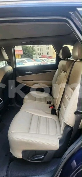 Big with watermark kia sorento grande comore import dubai 4066