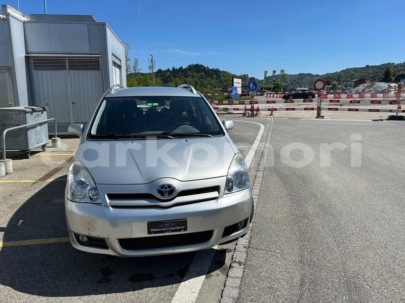 Big with watermark toyota verso grande comore import dubai 4073