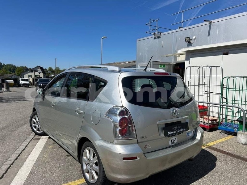 Big with watermark toyota verso grande comore import dubai 4073