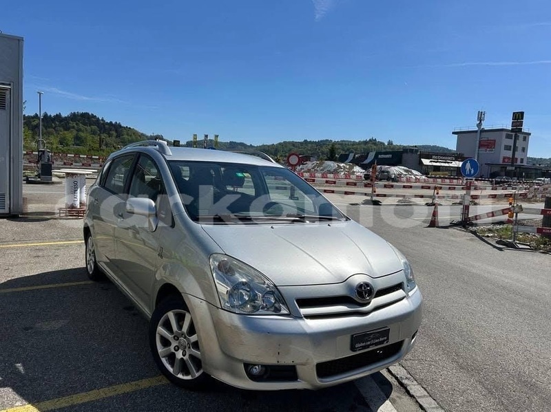 Big with watermark toyota verso grande comore import dubai 4073