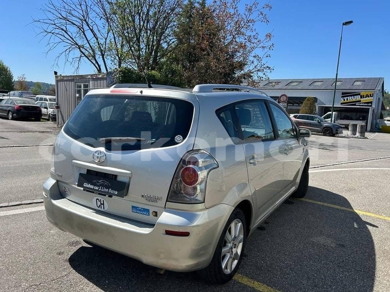 Big with watermark toyota verso grande comore import dubai 4073