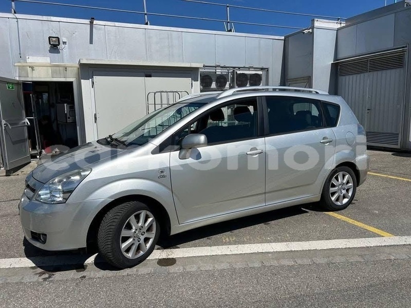 Big with watermark toyota verso grande comore import dubai 4073
