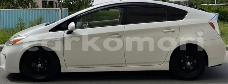 Big with watermark toyota prius anjouan domoni 4074