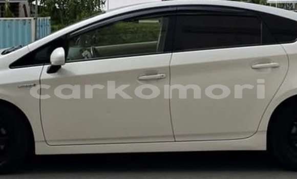 Acheter Occasion Voiture Toyota Prius Blanc à Domoni, Anjouan Acheter Occasion Voiture Toyota Prius Blanc à Domoni, Anjouan