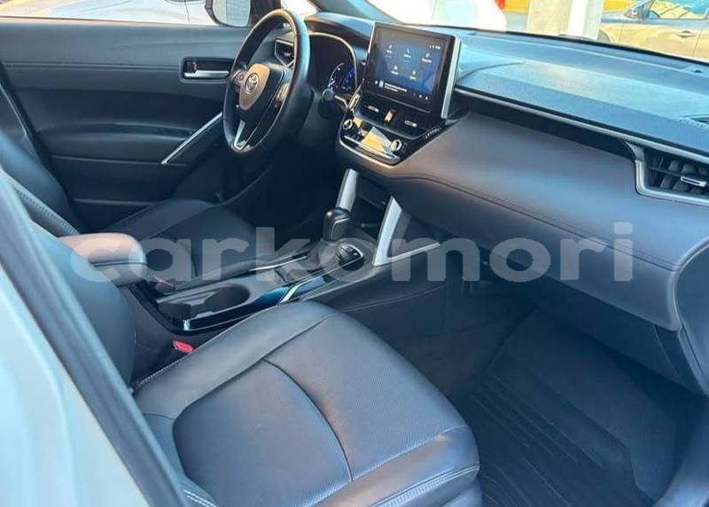 Big with watermark toyota corolla cross anjouan domoni 4076
