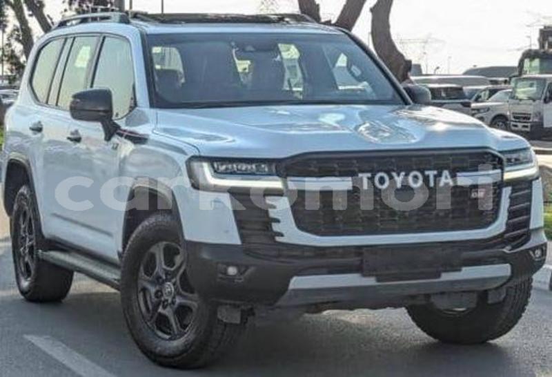 Big with watermark toyota land cruiser anjouan domoni 4077