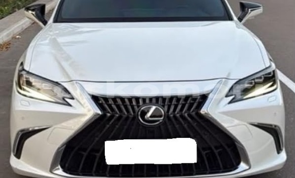 Acheter Occasion Voiture Lexus ES Blanc à Domoni, Anjouan Acheter Occasion Voiture Lexus ES Blanc à Domoni, Anjouan
