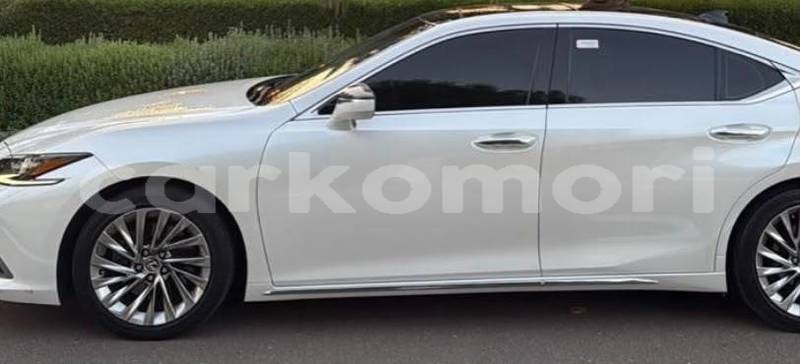 Big with watermark lexus es anjouan domoni 4083