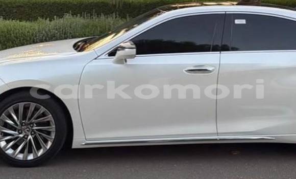 Acheter Occasion Voiture Lexus ES Blanc à Domoni, Anjouan Acheter Occasion Voiture Lexus ES Blanc à Domoni, Anjouan