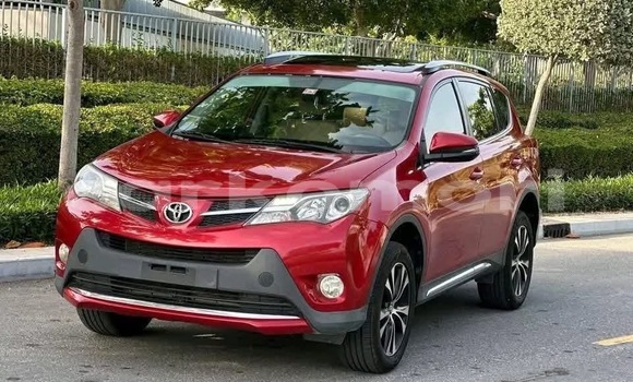 Acheter Occasion Voiture Toyota RAV4 Rouge à Import - Dubai, Grande Comore Acheter Occasion Voiture Toyota RAV4 Rouge à Import - Dubai, Grande Comore