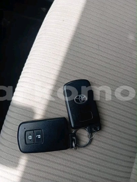 Big with watermark toyota rav4 grande comore import dubai 4084