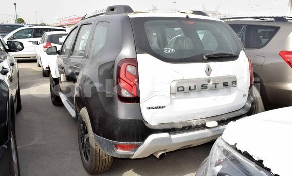 Acheter Import Voiture Renault Duster Noir à Import - Dubai, Grande Comore Acheter Import Voiture Renault Duster Noir à Import - Dubai, Grande Comore