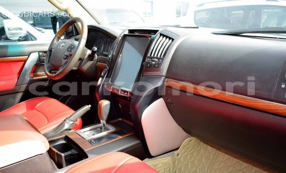Acheter Import Voiture Toyota Land Cruiser Noir à Import - Dubai, Grande Comore Acheter Import Voiture Toyota Land Cruiser Noir à Import - Dubai, Grande Comore