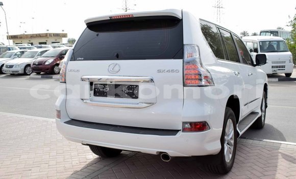 Acheter Import Voiture Lexus GX Blanc à Import - Dubai, Grande Comore Acheter Import Voiture Lexus GX Blanc à Import - Dubai, Grande Comore