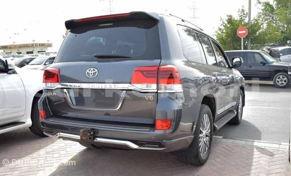 Acheter Import Voiture Toyota Land Cruiser Autre à Import - Dubai, Grande Comore Acheter Import Voiture Toyota Land Cruiser Autre à Import - Dubai, Grande Comore