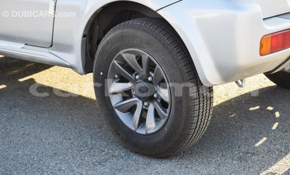 Acheter Import Voiture Suzuki Jimny Autre à Import - Dubai, Grande Comore