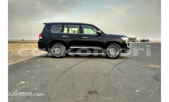 Buy Import Toyota Land Cruiser Black Car in Import - Dubai in Great Comore Buy Import Toyota Land Cruiser Black Car in Import - Dubai in Great Comore