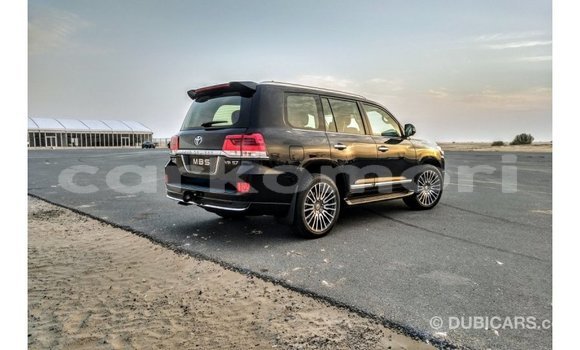 Buy Import Toyota Land Cruiser Black Car in Import - Dubai in Great Comore Buy Import Toyota Land Cruiser Black Car in Import - Dubai in Great Comore