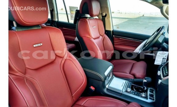 Buy Import Toyota Land Cruiser Black Car in Import - Dubai in Great Comore Buy Import Toyota Land Cruiser Black Car in Import - Dubai in Great Comore