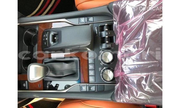 Buy Import Lexus LX White Car in Import - Dubai in Great Comore Buy Import Lexus LX White Car in Import - Dubai in Great Comore