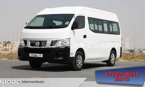 Acheter Import Voiture Nissan Urvan Blanc à Import - Dubai, Grande Comore
