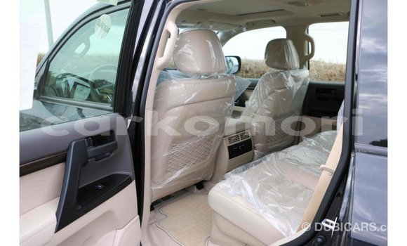 Buy Import Toyota Land Cruiser Black Car in Import - Dubai in Great Comore Buy Import Toyota Land Cruiser Black Car in Import - Dubai in Great Comore