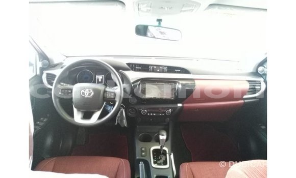 Buy Import Toyota Hilux White Car in Import - Dubai in Great Comore Buy Import Toyota Hilux White Car in Import - Dubai in Great Comore
