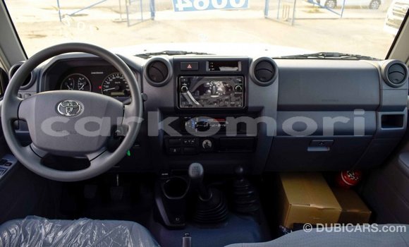 Buy Import Toyota Pickup White Car in Import - Dubai in Great Comore Buy Import Toyota Pickup White Car in Import - Dubai in Great Comore