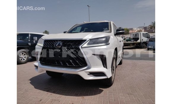 Buy Import Lexus LX White Car in Import - Dubai in Great Comore Buy Import Lexus LX White Car in Import - Dubai in Great Comore