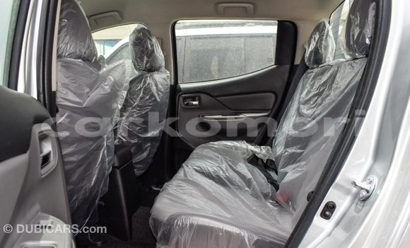 Acheter Import Voiture Mitsubishi L200 Autre à Import - Dubai, Grande Comore Acheter Import Voiture Mitsubishi L200 Autre à Import - Dubai, Grande Comore