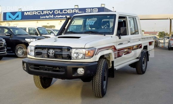 Buy Import Toyota Land Cruiser White Car in Import - Dubai in Great Comore Buy Import Toyota Land Cruiser White Car in Import - Dubai in Great Comore