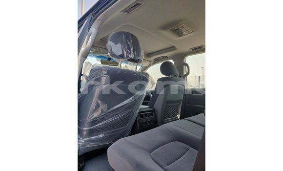 Buy Import Toyota Land Cruiser Black Car in Import - Dubai in Great Comore Buy Import Toyota Land Cruiser Black Car in Import - Dubai in Great Comore