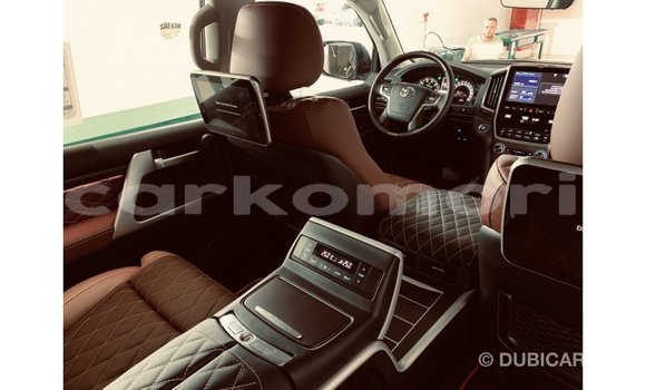Buy Import Toyota Land Cruiser Black Car in Import - Dubai in Great Comore Buy Import Toyota Land Cruiser Black Car in Import - Dubai in Great Comore