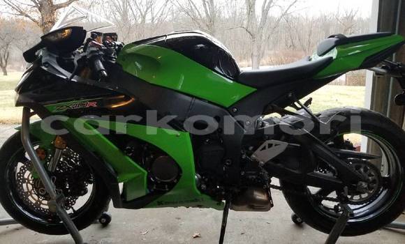 Acheter Occasion Moto Kawasaki Ninja ZX-10R Noir à Moutsamoudou, Ndzuwani Acheter Occasion Moto Kawasaki Ninja ZX-10R Noir à Moutsamoudou, Ndzuwani