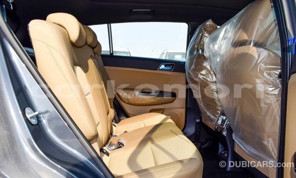 Buy Import Kia Sportage Other Car in Import - Dubai in Great Comore Buy Import Kia Sportage Other Car in Import - Dubai in Great Comore