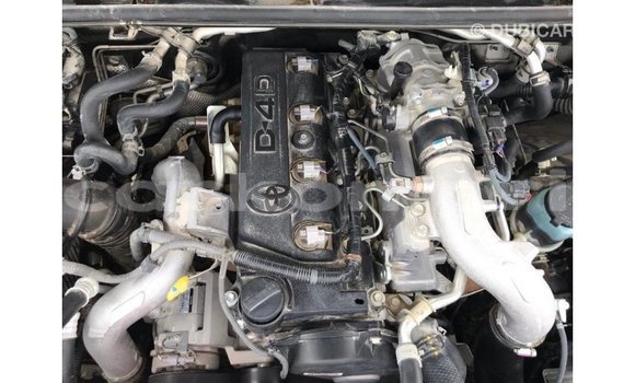 Acheter Import Voiture Toyota Prado Autre à Import - Dubai, Grande Comore Acheter Import Voiture Toyota Prado Autre à Import - Dubai, Grande Comore