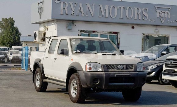 Buy Import Nissan NP 300 White Car in Import - Dubai in Great Comore Buy Import Nissan NP 300 White Car in Import - Dubai in Great Comore