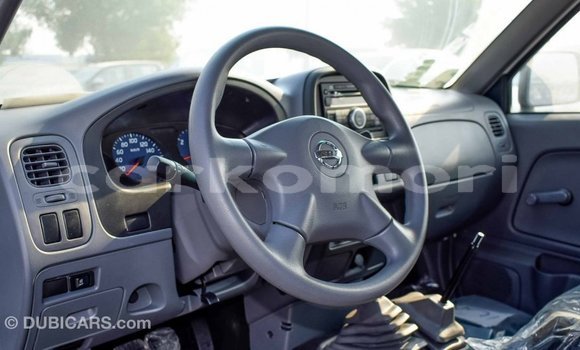 Buy Import Nissan NP 300 White Car in Import - Dubai in Great Comore Buy Import Nissan NP 300 White Car in Import - Dubai in Great Comore