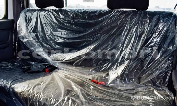 Buy Import Nissan NP 300 White Car in Import - Dubai in Great Comore Buy Import Nissan NP 300 White Car in Import - Dubai in Great Comore