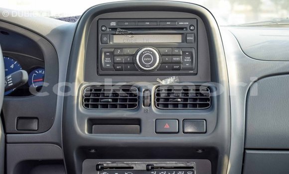 Buy Import Nissan NP 300 White Car in Import - Dubai in Great Comore Buy Import Nissan NP 300 White Car in Import - Dubai in Great Comore