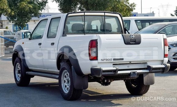Buy Import Nissan NP 300 White Car in Import - Dubai in Great Comore Buy Import Nissan NP 300 White Car in Import - Dubai in Great Comore