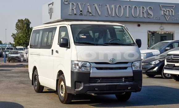 Buy Import Toyota Hiace White Car in Import - Dubai in Great Comore Buy Import Toyota Hiace White Car in Import - Dubai in Great Comore