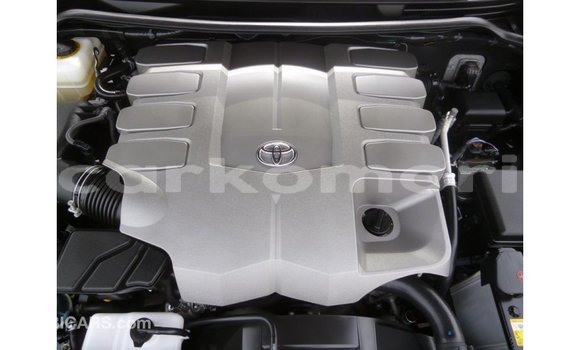 Acheter Import Voiture Toyota Land Cruiser Noir à Import - Dubai, Grande Comore Acheter Import Voiture Toyota Land Cruiser Noir à Import - Dubai, Grande Comore