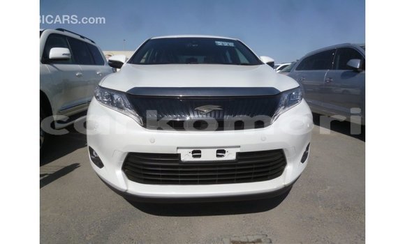 Acheter Import Voiture Toyota Harrier Blanc à Import - Dubai, Grande Comore Acheter Import Voiture Toyota Harrier Blanc à Import - Dubai, Grande Comore