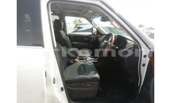 Buy Import Infiniti Q White Car in Import - Dubai in Great Comore Buy Import Infiniti Q White Car in Import - Dubai in Great Comore