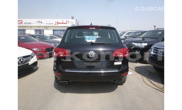 Acheter Import Voiture Volkswagen Touareg Noir à Import - Dubai, Grande Comore Acheter Import Voiture Volkswagen Touareg Noir à Import - Dubai, Grande Comore