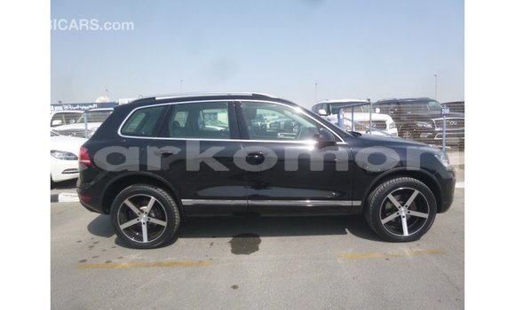 Acheter Import Voiture Volkswagen Touareg Noir à Import - Dubai, Grande Comore Acheter Import Voiture Volkswagen Touareg Noir à Import - Dubai, Grande Comore