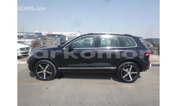 Acheter Import Voiture Volkswagen Touareg Noir à Import - Dubai, Grande Comore Acheter Import Voiture Volkswagen Touareg Noir à Import - Dubai, Grande Comore