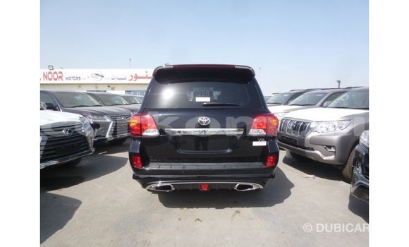 Buy Import Toyota Land Cruiser Black Car in Import - Dubai in Great Comore Buy Import Toyota Land Cruiser Black Car in Import - Dubai in Great Comore